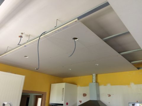 Подвесные потолки из гипсокартона своими руками с подсветкой
