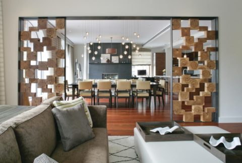 Любая перегородка должна перекликаться со стилем комнаты, в которой ей предстоит «поселиться» Любая перегородка должна перекликаться со стилем комнаты, в которой ей предстоит «поселиться»