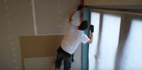 Проверка правильности установки откосов
