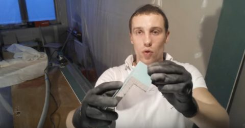 Сечение подготовленного откоса на примере небольшого отрезка гипсокартона