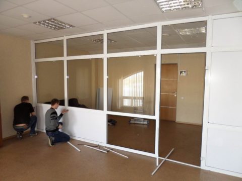 Демонтаж ПВХ перегородки