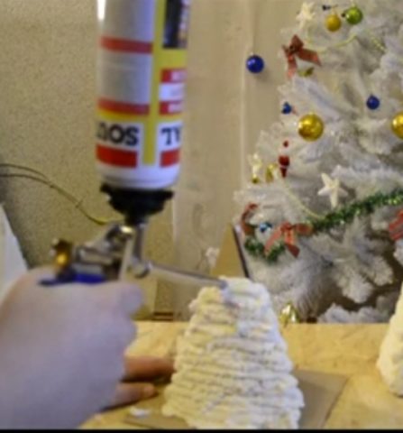 Покрытие пирамиды пеной