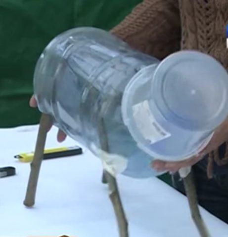 Заготовка должна стоять устойчиво