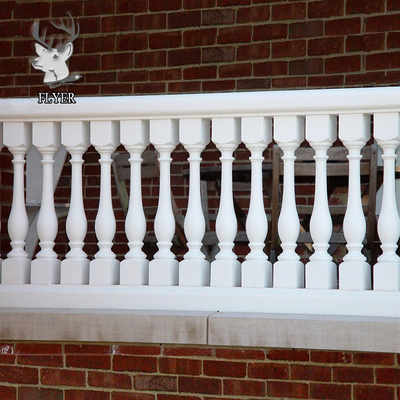 Преимущества деревянных балясин на балконах: