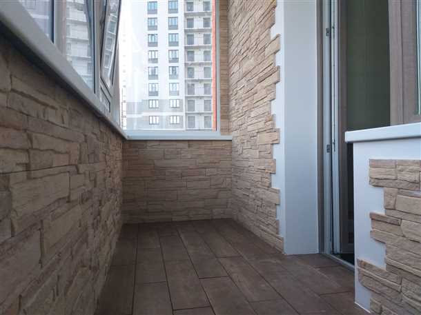 Обои на балконе: какие выбрать и какие проблемы могут возникнуть?