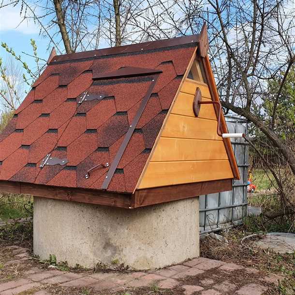 Обшивка и утепление домика на колодец