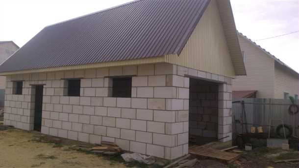 Примеры готовых газобетонных гаражей: фотографии и отзывы