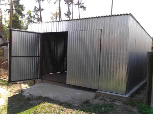 Установка стен гаража из металлопрофиля