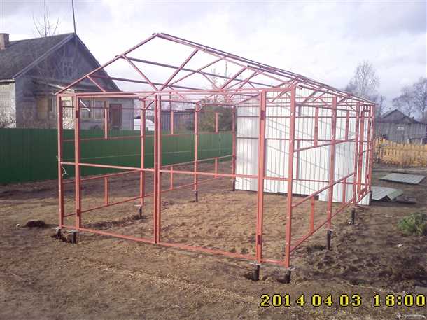 Гараж из трубы Гараж из трубы