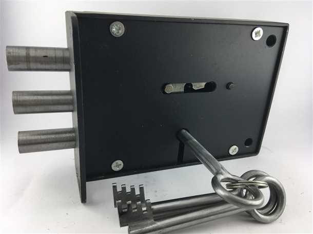 Выбор и установка гаражного замка