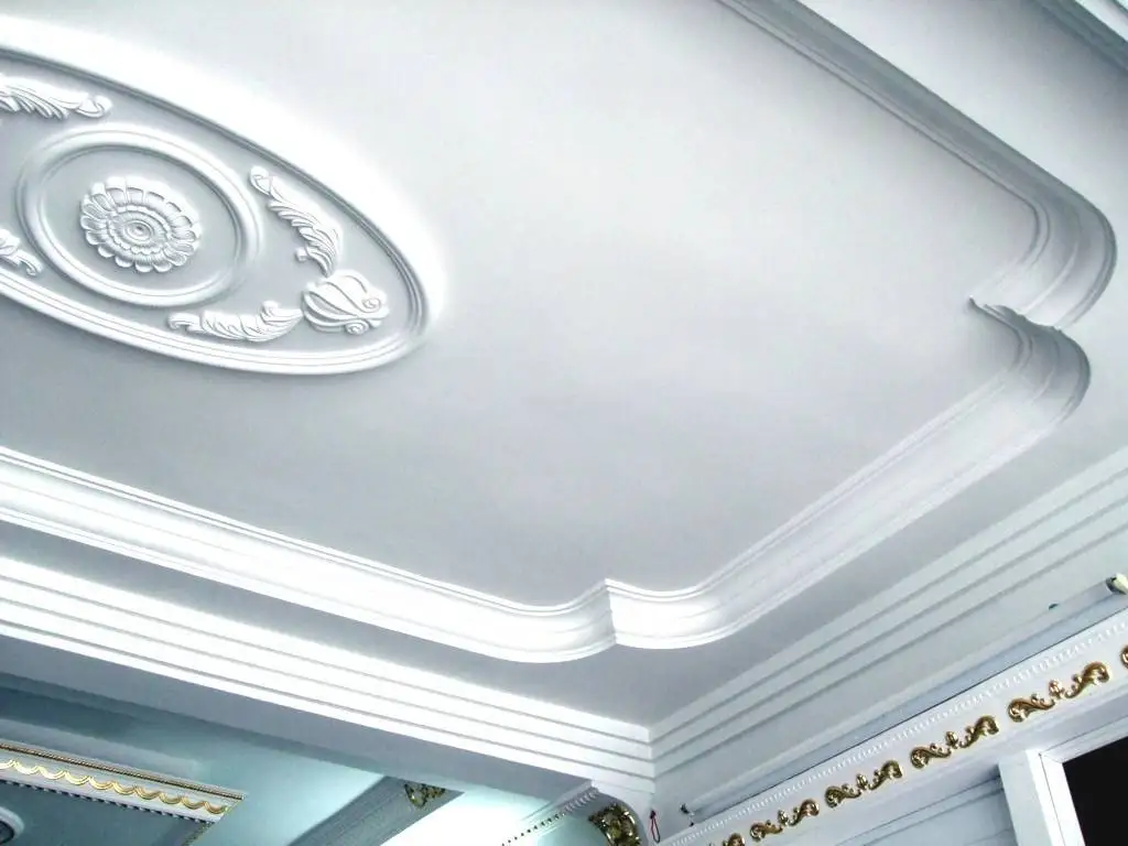 Где купить гипсовые потолки?