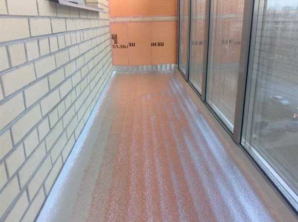 Как выбрать подходящий утеплитель для балконного пола