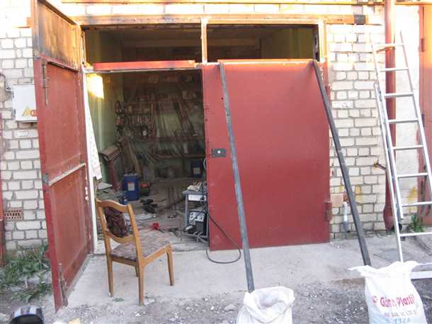 3. Ворота останавливаются посередине движения