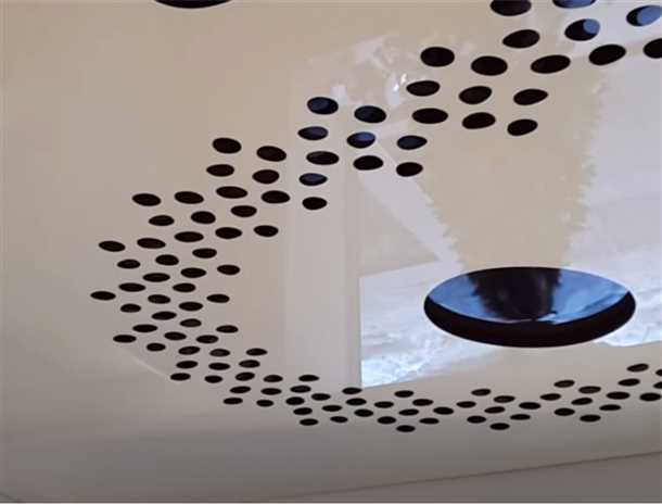 Дизайнерские решения с использованием перфорированных потолков