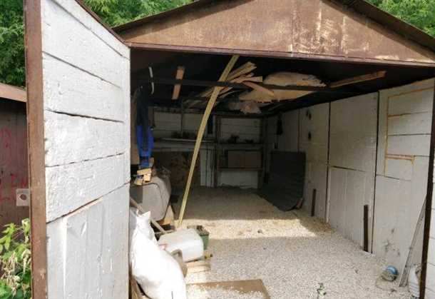 Из чего состоит утепление гаража из металла?