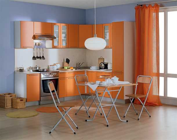 Натуральные материалы в оформлении оранжевой кухни