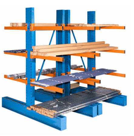 Преимущества консольных стеллажей для гаража перед другими видами хранения