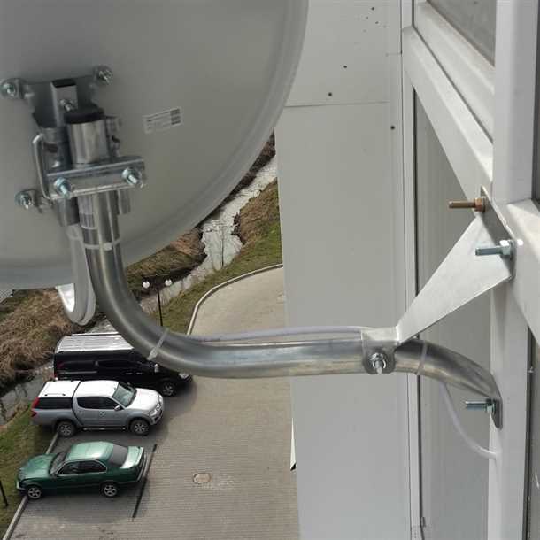 Процесс установки крепления для антенны на балконе