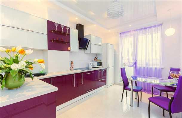 Практические советы по выбору обоев для фиолетовой кухни