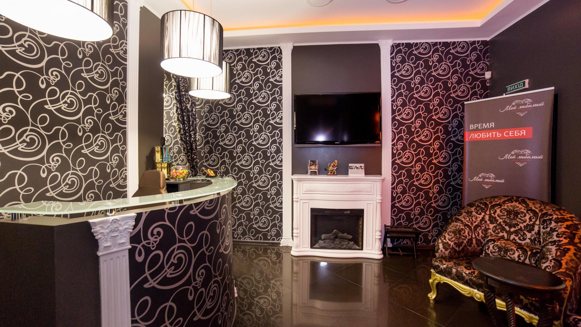 Лак для обоев - надежная защита и эстетический штрих для вашего интерьера Лак для обоев