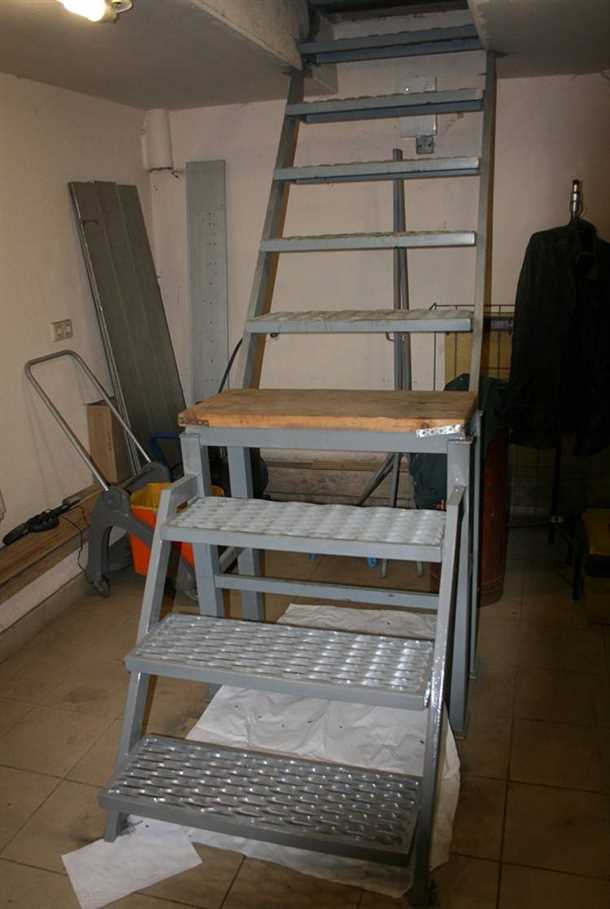 Как построить лестницу в гараже своими руками Лестница в гараже своими руками