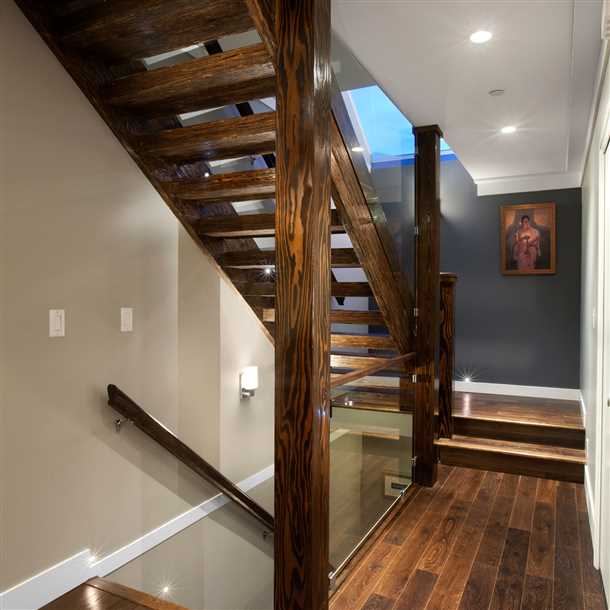 Металлические лестницы