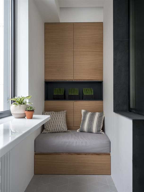 Преимущества деревянной мебели для балкона