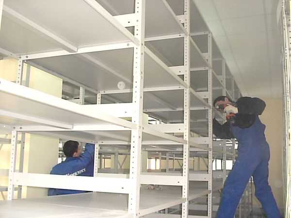 Последовательность монтажа стеллажей