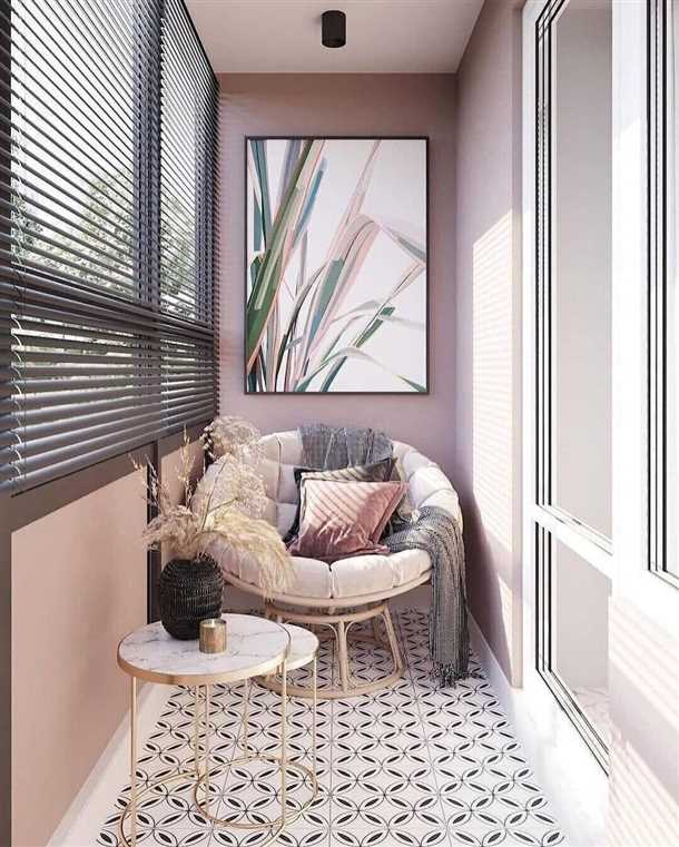 Недостатки облицовки балкона деревом