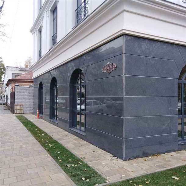 Уникальные решения в дизайне фасадов из гранита