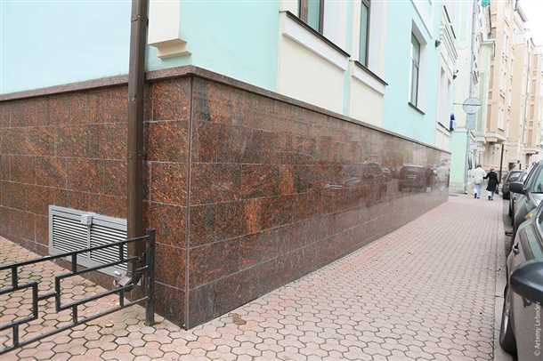 Облицовка гранитом цоколя красивое и надежное решение для вашего дома
