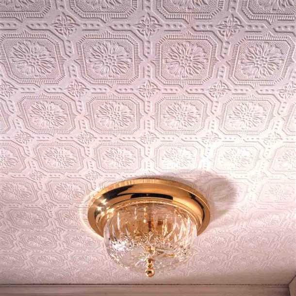 Влагостойкость флизелиновых обоев для потолка