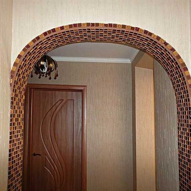 Отделка арки мозаикой