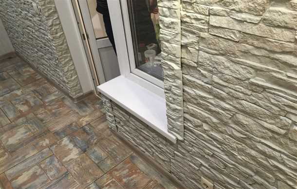Отделка балкона искусственным камнем