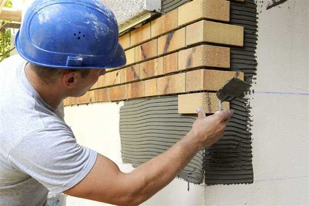 Отделка фасада дома из пеноблоков: виды, особенности выбора и технология выполнения