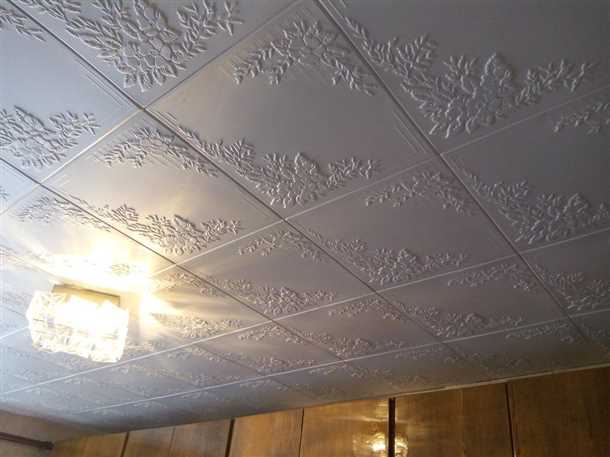 Пенопластовая плитка на потолок Пенопластовая плитка на потолок