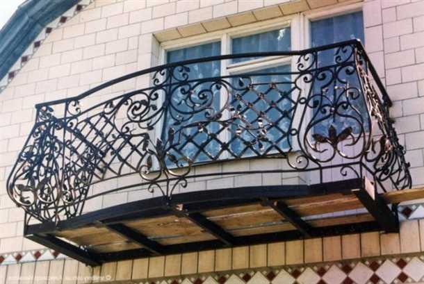 Преимущества использования кованых перил