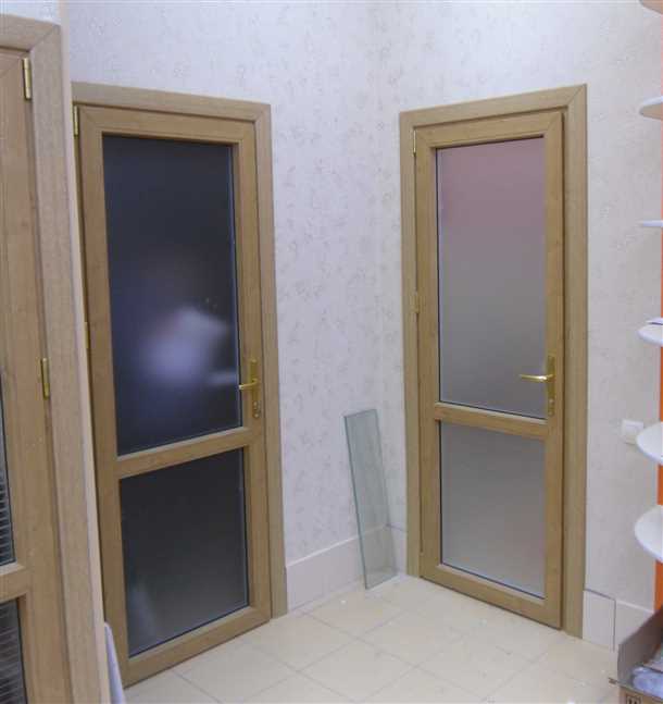 Пластиковые ламинированные двери