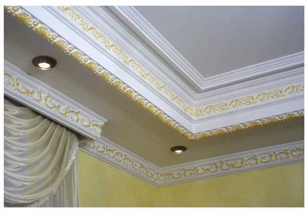 Гипсовые потолочные плинтусы