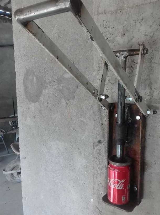 1. Регулируемый стол