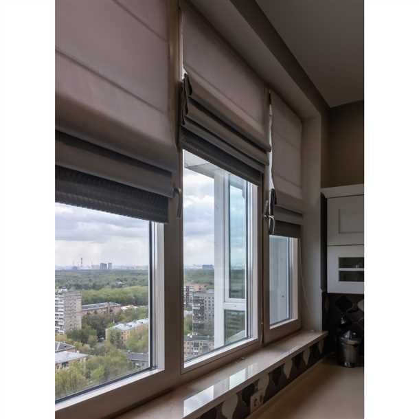 Римские шторы и защита от солнца на балконе
