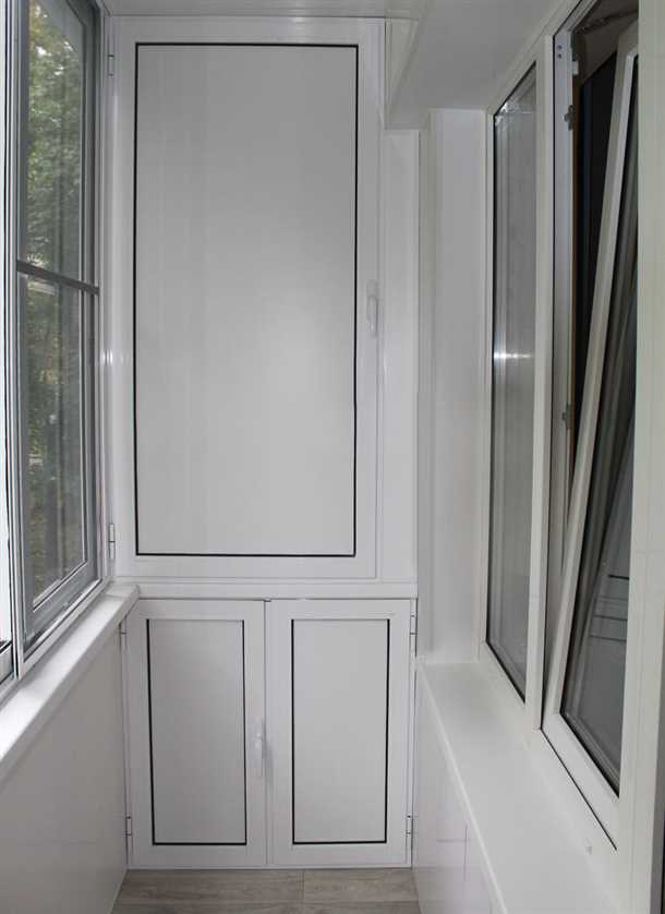 Шкафы из пластика на балкон