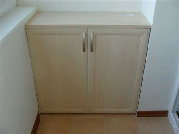 Стильные решения в дизайне балконной тумбы