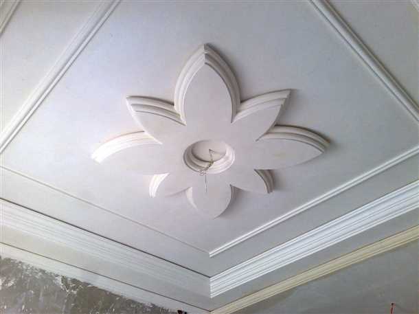 Преимущества использования гипсокартона для узоров на потолке