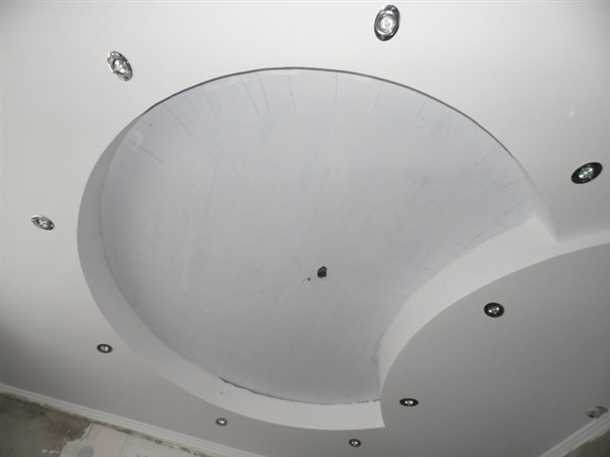 1. Гостиной или гостиных комнатах