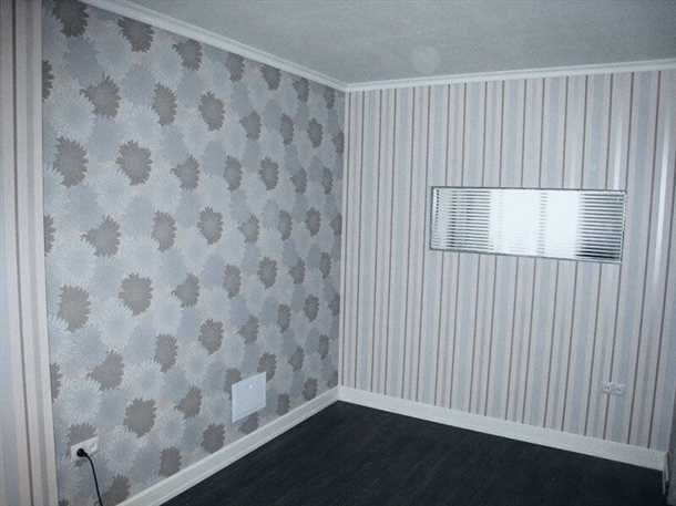 Как комбинировать гладкие обои с шкурочной поверхностью?