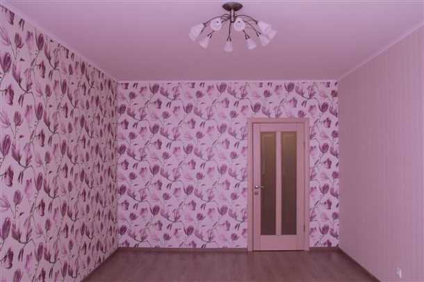 Преимущества поклейки виниловых обоев на деревянную поверхность: