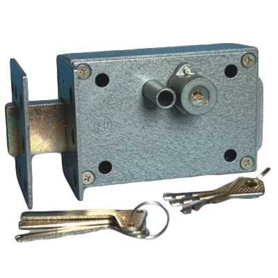 Преимущества использования замка с задвижкой