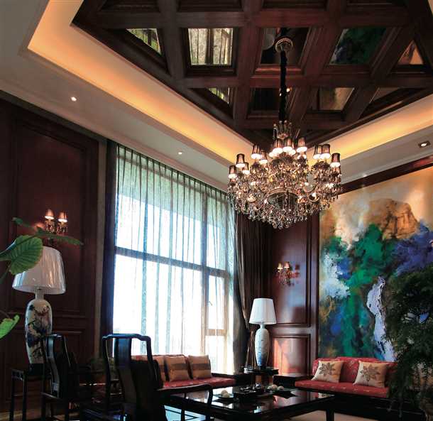 Особенности ухода за зеркалом на потолке